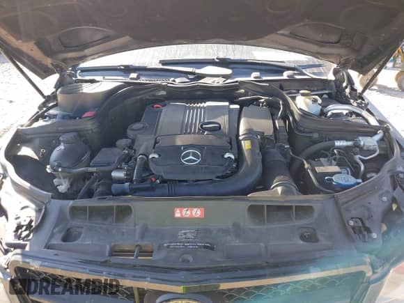 2014 Mercedes-Benz C 250 Sport z VIN WDDGF4HB2EG230394, wystawiony jako IAAI lot #43367403 z przebiegiem 97 860 mil mil oraz . Historia ofert i sprzedaży dostępna na DreamBid. Obrazek 10.