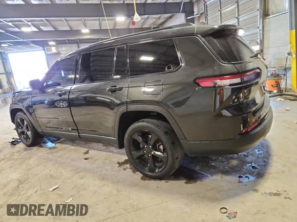 2023 Jeep Grand Cherokee Limited with VIN 1C4RJKBG8P8709880, listed as a Copart auction lot 70421855 with 36,993 mi miles and Salvage title. Bid and sale history available at DreamBid. Image 2.