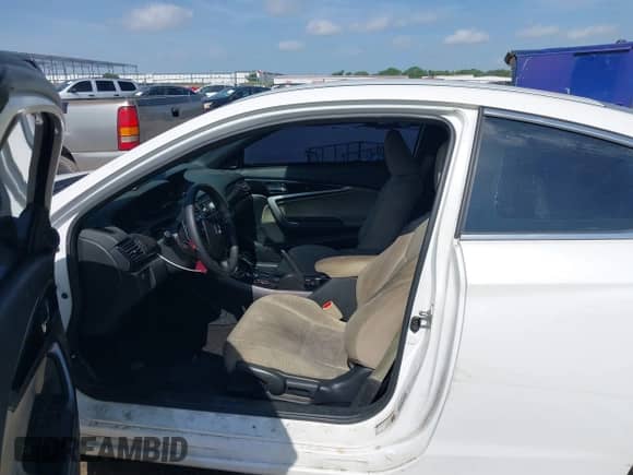 2016 Honda Accord LX-S с VIN 1HGCT1B30GA011510, выставлен на аукционе IAAI как лот 42448987 с пробегом 145 514 миль миль и . История ставок и продаж доступна на DreamBid. Изображение 5.