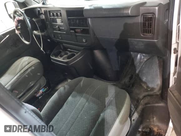 2020 Chevrolet Express Cargo with VIN 1GCWGAFG2L1268532, listed as a Copart auction lot 85051274 with 42,743 mi miles and Salvage title. Bid and sale history available at DreamBid. Image 8.