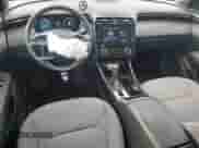2023 Hyundai Santa Cruz SEL z VIN 5NTJCDAE0PH068200, wystawiony jako Copart lot #61763125 z przebiegiem 30 656 mil mil oraz Czysty tytuł • Clean title. Historia ofert i sprzedaży dostępna na DreamBid. Obrazek 8.