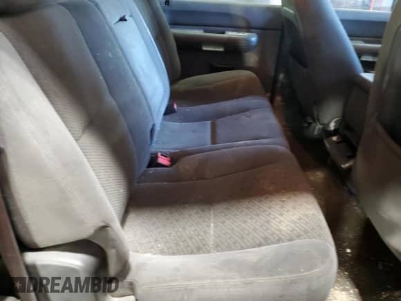 2008 Chevrolet Silverado 3500HD DRW LTZ с VIN 1GCJK33618F214388, выставлен на аукционе Copart как лот 84738335 с пробегом 105 223 миль миль и Списание • Salvage title. История ставок и продаж доступна на DreamBid. Изображение 10.