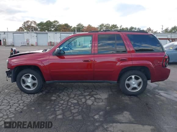 2008 Chevrolet TrailBlazer 1LT с VIN 1GNDT13S382220882, выставлен на аукционе IAAI как лот 43484348 с пробегом 72 814 миль миль и . История ставок и продаж доступна на DreamBid. Изображение 14.