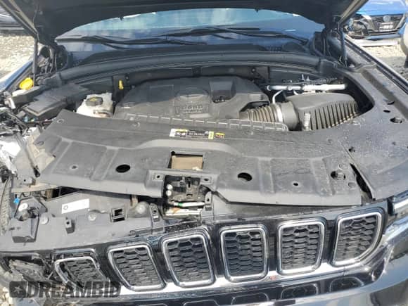 2021 Jeep Grand Cherokee Overland with VIN 1C4RJKDG3M8132362, listed as a Copart auction lot 80304755 with 39,768 mi miles and Salvage title. Bid and sale history available at DreamBid. Image 12.