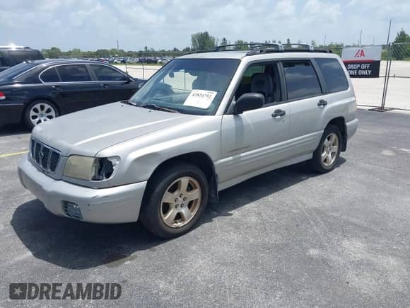2001 Subaru Forester S with VIN JF1SF65681G755368, listed as a IAAI auction lot 42824752 with 143,694 mi miles and . Bid and sale history available at DreamBid. Image 2.
