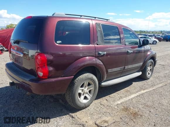 2004 Dodge Durango SLT z VIN 1D4HB48N14F222444, wystawiony jako IAAI lot #43321030 z przebiegiem 247 377 mil mil oraz . Historia ofert i sprzedaży dostępna na DreamBid. Obrazek 4.