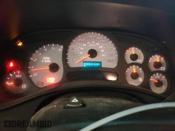 2003 Chevrolet Silverado SS с VIN 2GCEK19N631307444, выставлен на аукционе Copart как лот 45767745 с пробегом Не указан миль и Списание • Salvage title. История ставок и продаж доступна на DreamBid. Изображение 9.