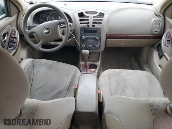 2006 Chevrolet Malibu 1FL z VIN 1G1ZS51886F103412, wystawiony jako Copart lot #81873885 z przebiegiem 149 566 mil mil oraz Szkoda całkowita • Salvage title. Historia ofert i sprzedaży dostępna na DreamBid. Obrazek 8.