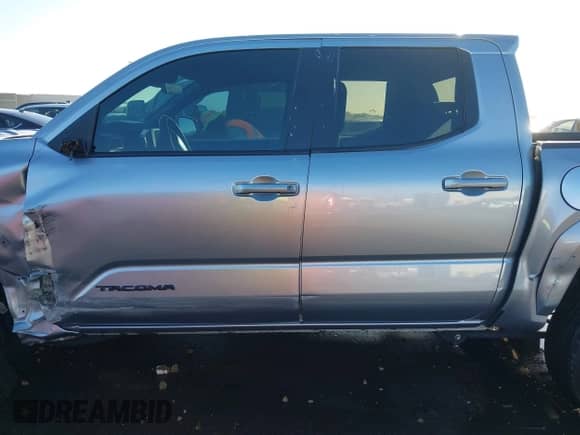 2024 Toyota Tacoma SR5 with VIN 3TMKB5FN2RM001972, listed as a IAAI auction lot 43362889 with 21,644 mi miles and . Bid and sale history available at DreamBid. Image 14.