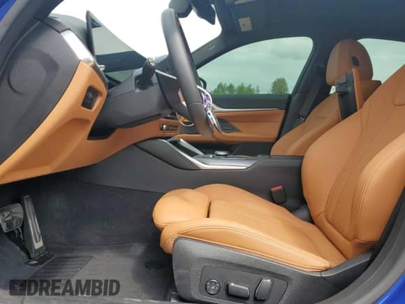 2025 BMW i4 M50 с VIN WBY33HD06SFU40221, выставлен на аукционе Copart как лот 61971985 с пробегом 4 991 миль миль и Списание • Salvage title. История ставок и продаж доступна на DreamBid. Изображение 7.