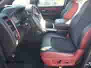 2017 Ram 1500 Rebel z VIN 1C6RR7YT5HS572564, wystawiony jako Copart lot #70191545 z przebiegiem Nie podano mil oraz Szkoda całkowita • Salvage title. Historia ofert i sprzedaży dostępna na DreamBid. Obrazek 7.