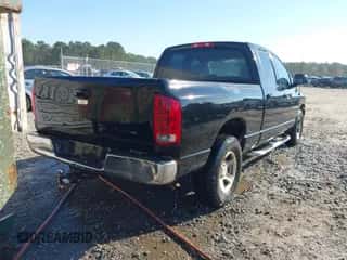 2003 Dodge 1500 ST z VIN 1D7HA18N33S289492, wystawiony jako IAAI lot #43488237 z przebiegiem 218 760 mil mil oraz . Historia ofert i sprzedaży dostępna na DreamBid. Obrazek 4.