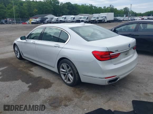 2016 BMW 7 Series 750i xDrive с VIN WBA7F2C59GG415896, выставлен на аукционе IAAI как лот 42772164 с пробегом 87 204 миль миль и . История ставок и продаж доступна на DreamBid. Изображение 3.