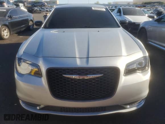 2019 Chrysler 300 Touring with VIN 2C3CCAAG6KH609926, listed as a Copart auction lot 80406865 with 104,699 mi miles and Salvage title. Bid and sale history available at DreamBid. Image 5.