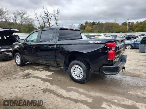 2022 Chevrolet Silverado 1500 z VIN 1GCPYAEK6NZ232547, wystawiony jako Copart lot #89681145 z przebiegiem 60 437 mil mil oraz Szkoda całkowita • Salvage title. Historia ofert i sprzedaży dostępna na DreamBid. Obrazek 2.