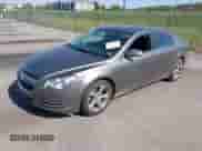 2012 Chevrolet Malibu 1LT z VIN 1G1ZC5EU8CF288089, wystawiony jako IAAI lot #43443742 z przebiegiem 195 894 mil mil oraz . Historia ofert i sprzedaży dostępna na DreamBid. Obrazek 2.