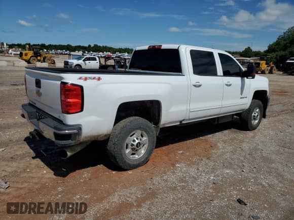 2016 Chevrolet Silverado 2500HD LT with VIN 1GC1KVE83GF213185, listed as a Copart auction lot 59423115 with 146,526 mi miles and Salvage title. Bid and sale history available at DreamBid. Image 3.