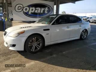 2005 BMW 5 Series 530i с VIN WBANA73545B813708, выставлен на аукционе Copart как лот 81842115 с пробегом 185 041 миль миль и Списание • Salvage title. История ставок и продаж доступна на DreamBid. Изображение 1.