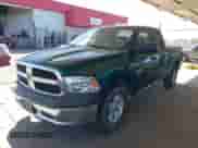2018 Ram 1500 Tradesman z VIN 1C6RR6FG9JS314554, wystawiony jako IAAI lot #41582200 z przebiegiem 198 065 mil mil oraz . Historia ofert i sprzedaży dostępna na DreamBid. Obrazek 17.