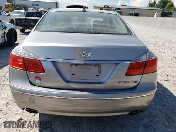 2010 Hyundai Genesis with VIN KMHGC4DF2AU072514, listed as a Copart auction lot 67420815 with 168,710 mi miles and Salvage title. Bid and sale history available at DreamBid. Image 6.