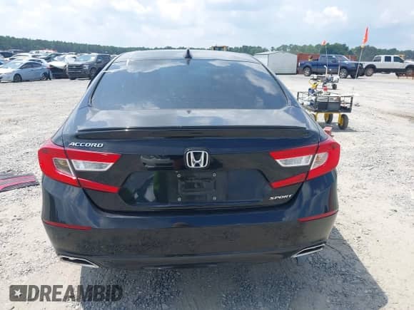 2019 Honda Accord Sport с VIN 1HGCV1F32KA045848, выставлен на аукционе IAAI как лот 43035964 с пробегом 100 930 миль миль и . История ставок и продаж доступна на DreamBid. Изображение 16.