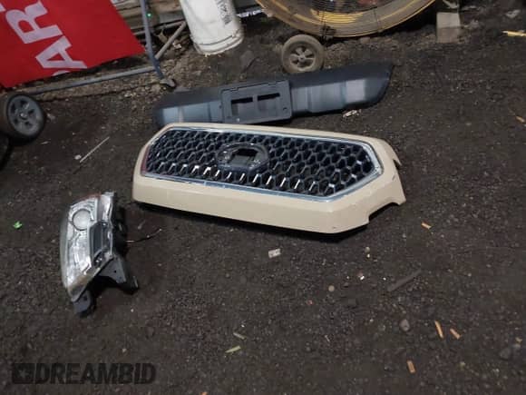 2019 Toyota Tacoma SR с VIN 3TMCZ5AN4KM210028, выставлен на аукционе IAAI как лот 43248744 с пробегом 54 047 миль миль и . История ставок и продаж доступна на DreamBid. Изображение 12.