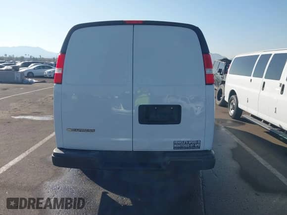 2022 Chevrolet Express Cargo with VIN 1GCWGAFP9N1261774, listed as a IAAI auction lot 41462783 with 30,031 mi miles and . Bid and sale history available at DreamBid. Image 16.