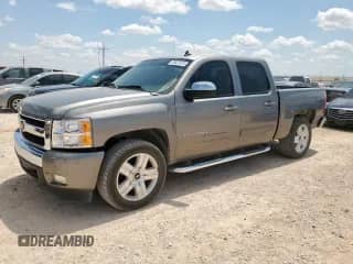 2008 Chevrolet Silverado 1500 2LT with VIN 2GCEC13J881261657, listed as a Copart auction lot 61827875 with 391,218 mi miles and Clean title. Bid and sale history available at DreamBid. Image 1.