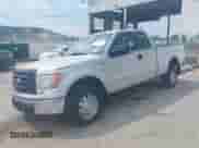 2010 Ford F-150 XL z VIN 1FTEX1EW7AFA93361, wystawiony jako IAAI lot #42425591 z przebiegiem 84 104 mil mil oraz . Historia ofert i sprzedaży dostępna na DreamBid. Obrazek 2.