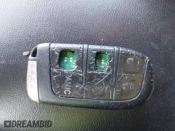 2013 Dodge Journey SXT with VIN 3C4PDDBG8DT631897, listed as a IAAI auction lot 43308032 with 123,326 mi miles and . Bid and sale history available at DreamBid. Image 11.