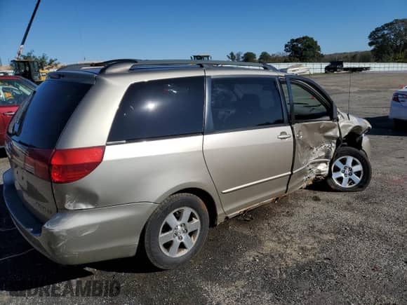 2005 Toyota Sienna CE z VIN 5TDZA23C85S282043, wystawiony jako Copart lot #82601795 z przebiegiem 306 562 mil mil oraz Nie do naprawy • Non repairable. Historia ofert i sprzedaży dostępna na DreamBid. Obrazek 3.