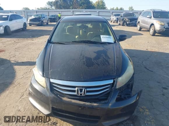 2011 Honda Accord LX с VIN 1HGCP2F31BA094149, выставлен на аукционе IAAI как лот 43199902 с пробегом 137 918 миль миль и . История ставок и продаж доступна на DreamBid. Изображение 12.