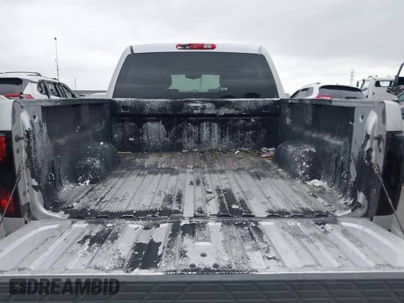 2011 Chevrolet Silverado 1500 LS z VIN 3GCPKREA4BG390355, wystawiony jako IAAI lot #42206957 z przebiegiem 153 766 mil mil oraz . Historia ofert i sprzedaży dostępna na DreamBid. Obrazek 17.