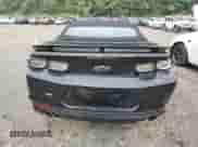 2024 Chevrolet Camaro 2SS z VIN 1G1FH3D79R0119618, wystawiony jako Copart lot #67778825 z przebiegiem 13 368 mil mil oraz Szkoda całkowita • Salvage title. Historia ofert i sprzedaży dostępna na DreamBid. Obrazek 6.