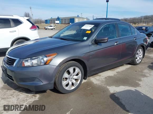 2009 Honda Accord EX-L z VIN 1HGCP258X9A027752, wystawiony jako IAAI lot #41497500 z przebiegiem 111 714 mil mil oraz . Historia ofert i sprzedaży dostępna na DreamBid. Obrazek 2.