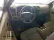 2006 Chevrolet Colorado Work Truck z VIN 1GCCS146468293066, wystawiony jako Copart lot #61366345 z przebiegiem 159 241 mil mil oraz Szkoda całkowita • Salvage title. Historia ofert i sprzedaży dostępna na DreamBid. Obrazek 8.