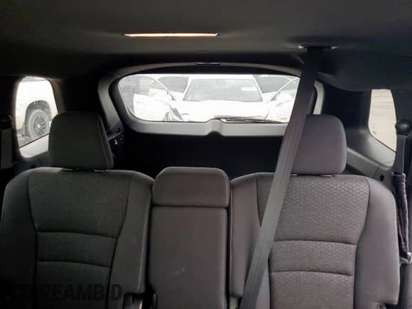 2021 Honda Passport Sport z VIN 5FNYF7H23MB014465, wystawiony jako Copart lot #60483005 z przebiegiem 46 533 mil mil oraz Szkoda całkowita • Salvage title. Historia ofert i sprzedaży dostępna na DreamBid. Obrazek 10.