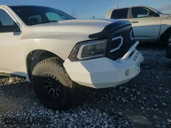 2016 Ram 1500 Tradesman z VIN 1C6RR7SM8GS234334, wystawiony jako Copart lot #79425994 z przebiegiem 157 241 mil mil oraz Czysty tytuł • Clean title. Historia ofert i sprzedaży dostępna na DreamBid. Obrazek 11.