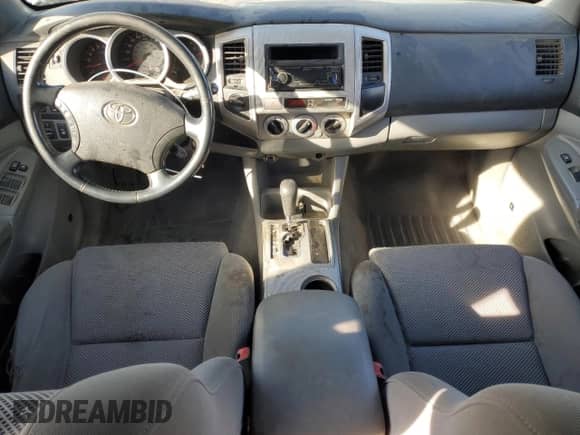 2005 Toyota Tacoma with VIN 5TELU42N15Z142334, listed as a Copart auction lot 89730375 with 338,801 mi miles and Salvage title. Bid and sale history available at DreamBid. Image 8.