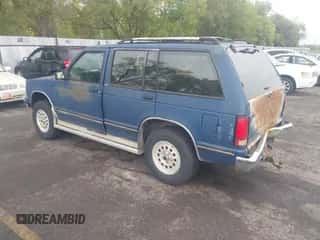 1994 Chevrolet Blazer с VIN 1GNDT13W7R0163053, выставлен на аукционе IAAI как лот 43374838 с пробегом 10 000 миль миль и . История ставок и продаж доступна на DreamBid. Изображение 3.