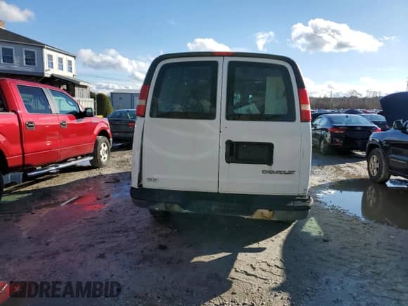 2004 Chevrolet Express Cargo с VIN 1GCGG25V041203027, выставлен на аукционе Copart как лот 84226594 с пробегом Не указан миль и Чистый • Clean title. История ставок и продаж доступна на DreamBid. Изображение 6.