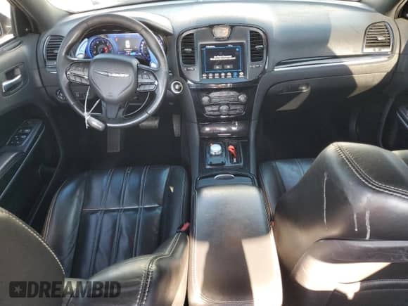 2019 Chrysler 300 S с VIN 2C3CCABT9KH619717, выставлен на аукционе Copart как лот 71420435 с пробегом 139 069 миль миль и Списание • Salvage title. История ставок и продаж доступна на DreamBid. Изображение 8.