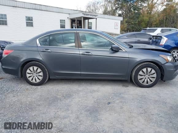 2012 Honda Accord LX z VIN 1HGCP2F36CA222094, wystawiony jako IAAI lot #43467306 z przebiegiem 201 389 mil mil oraz . Historia ofert i sprzedaży dostępna na DreamBid. Obrazek 13.