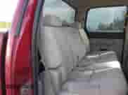 2007 Chevrolet Silverado 1500 1LT с VIN 2GCEC13C171621786, выставлен на аукционе IAAI как лот 43334009 с пробегом 266 050 миль миль и . История ставок и продаж доступна на DreamBid. Изображение 8.