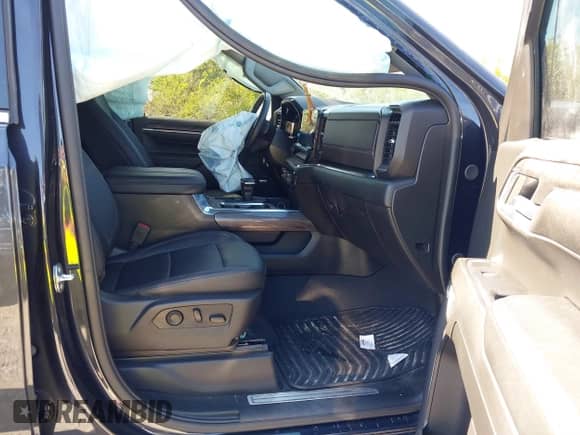 2024 Chevrolet Silverado 1500 LTZ с VIN 1GCUDGE86RZ157750, выставлен на аукционе IAAI как лот 41869533 с пробегом 28 092 миль миль и . История ставок и продаж доступна на DreamBid. Изображение 5.