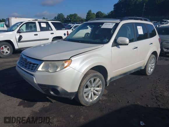 2011 Subaru Forester X Premium z VIN JF2SHADC1BG761496, wystawiony jako IAAI lot #42534776 z przebiegiem 176 885 mil mil oraz . Historia ofert i sprzedaży dostępna na DreamBid. Obrazek 2.