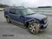 2003 Ford Explorer Eddie Bauer z VIN 1FMZU74K53ZB20582, wystawiony jako Copart lot #85461414 z przebiegiem 111 416 mil mil oraz Nie do naprawy • Non repairable. Historia ofert i sprzedaży dostępna na DreamBid. Obrazek 4.