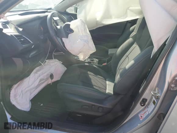 2019 Subaru Forester Premium z VIN JF2SKAEC4KH441115, wystawiony jako Copart lot #64667605 z przebiegiem Nie podano mil oraz Czysty tytuł • Clean title. Historia ofert i sprzedaży dostępna na DreamBid. Obrazek 7.