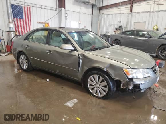 2010 Hyundai Sonata SE с VIN 5NPEU4AC8AH627530, выставлен на аукционе Copart как лот 51762365 с пробегом 191 011 миль миль и На запчасти • Non repairable. История ставок и продаж доступна на DreamBid. Изображение 4.