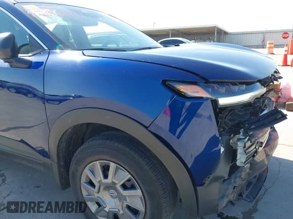 2025 Nissan Kicks S with VIN 3N8AP6BA9SL342579, listed as a IAAI auction lot 42003271 with 4,799 mi miles and . Bid and sale history available at DreamBid. Image 20.